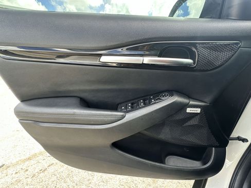 Certified 2021 Kia Seltos SX image 30