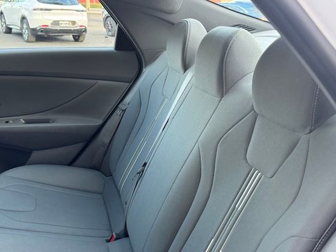Used 2023 Hyundai Elantra SEL image 22