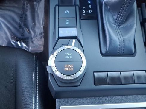 Used 2024 Toyota Tacoma TRD Sport image 19