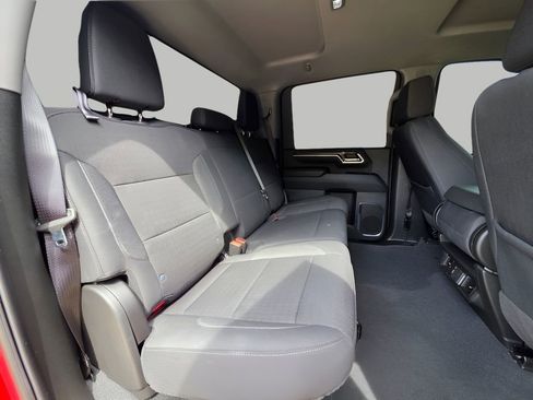 Used 2025 Chevrolet Silverado 2500 LT AWD/4WD image 6