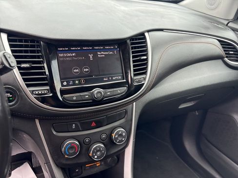 Used 2022 Chevrolet Trax LT w/ Driver Confidence Package AWD/4WD image 26