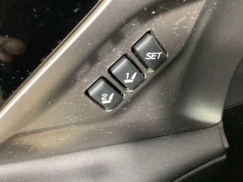 Used 2021 Subaru Outback Limited w/ Popular Package #2 image 16