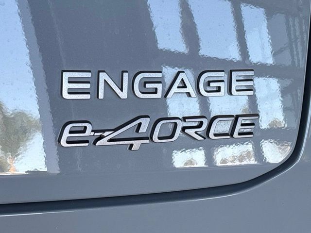 Used 2024 Nissan Ariya AWD image 11