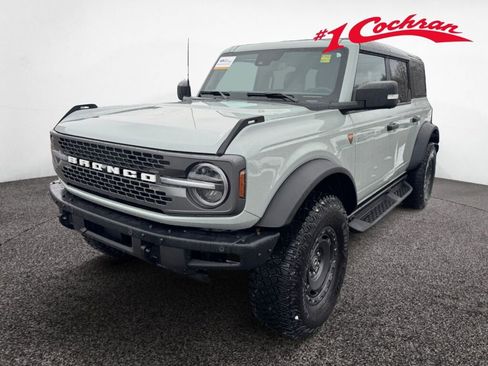 Used 2024 Ford Bronco Badlands image 3