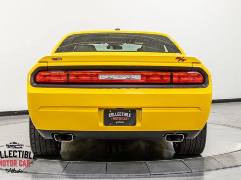 Used 2010 Dodge Challenger R/T RWD image 14