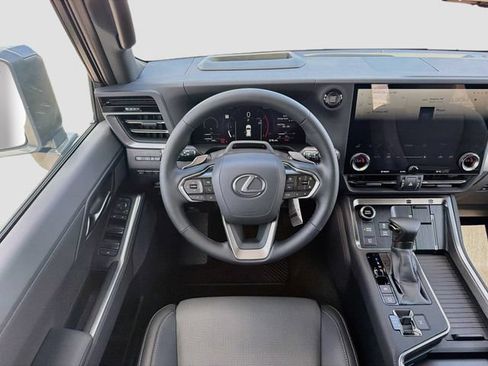 New 2026 Lexus GX 550 w/ Accessory Package (2T) AWD/4WD image 18