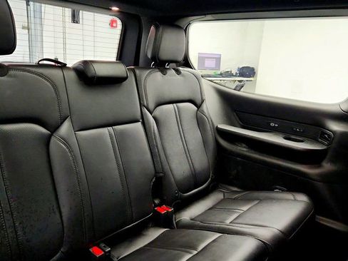 Used 2023 Jeep Wagoneer Series II w/ Premium Group I image 22