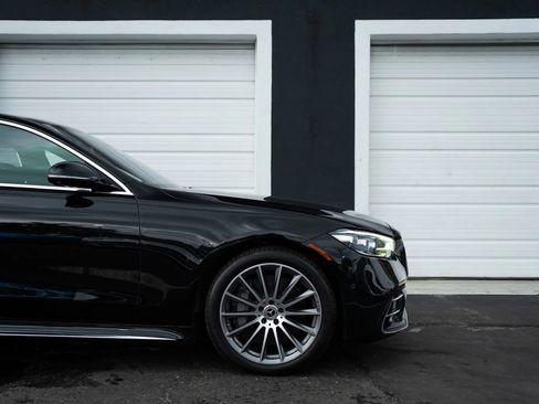Used 2022 Mercedes-Benz S 580 4MATIC Sedan image 12
