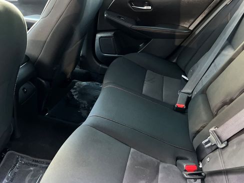 Certified 2024 Nissan Sentra SR FWD image 5