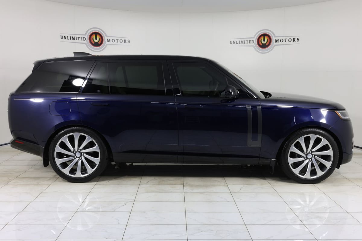 Used 2023 Land Rover Range Rover Long Wheelbase Autobiography AWD/4WD image 2