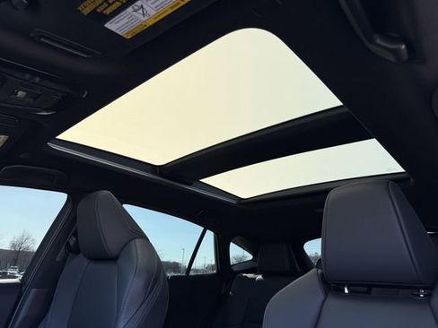 Certified 2024 Toyota Venza Nightshade image 22