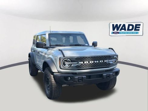 New 2026 Ford Bronco Badlands AWD/4WD image 3