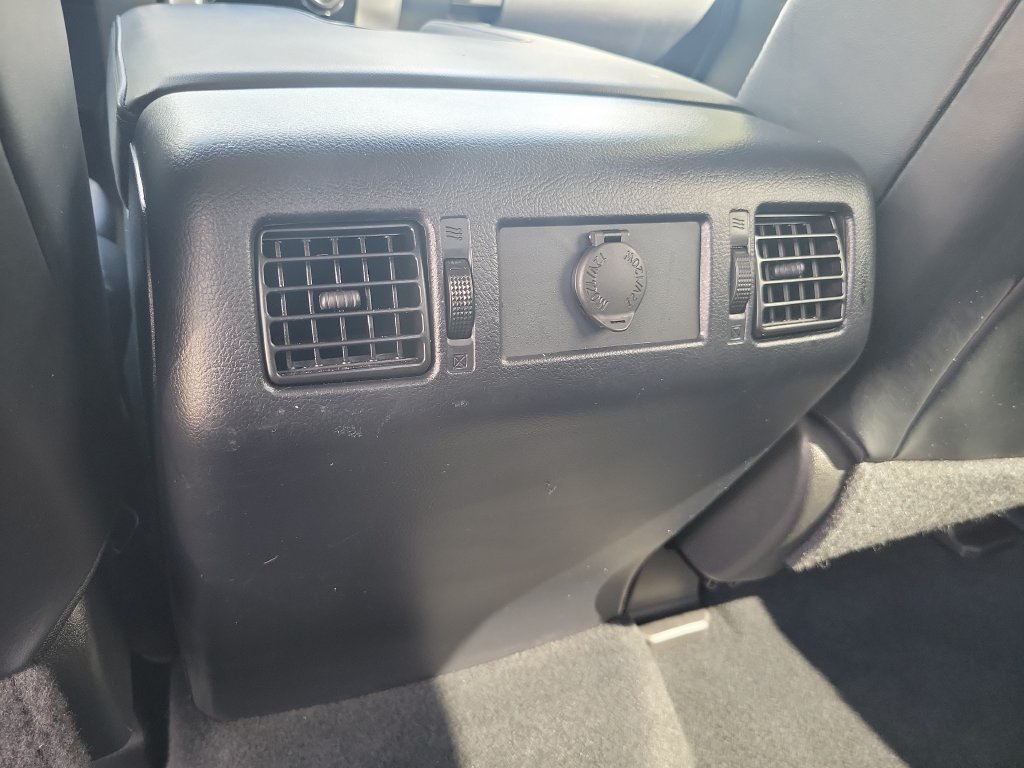 Used 2018 Toyota Tundra Platinum AWD/4WD image 18
