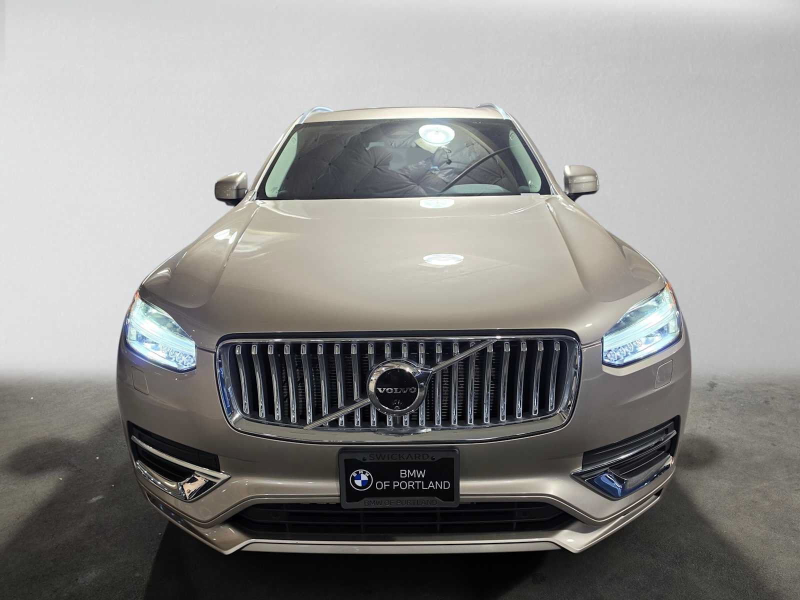 Used 2024 Volvo XC90 B6 Plus w/ Protection Package Premier AWD/4WD image 8