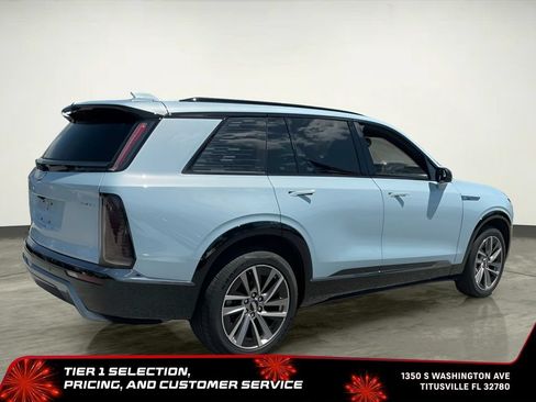 Used 2026 Cadillac Vistiq Sport w/ LPO, Floor Liner Package AWD/4WD image 13