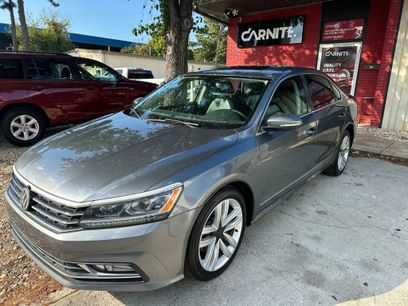 Used 2017 Volkswagen Passat 1.8T SE
