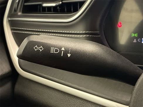 Used 2024 Jeep Grand Cherokee Laredo image 27