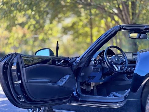 Used 2018 MAZDA MX-5 Miata Grand Touring image 22