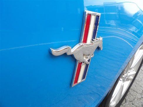 Used 2013 Ford Mustang Coupe image 21