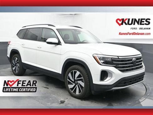 Used 2025 Volkswagen Atlas SE image 1