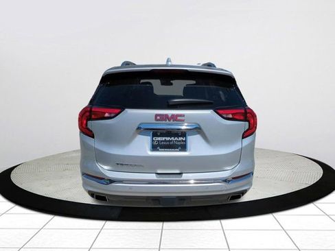 Used 2019 GMC Terrain Denali w/ Advanced Safety Package image 4