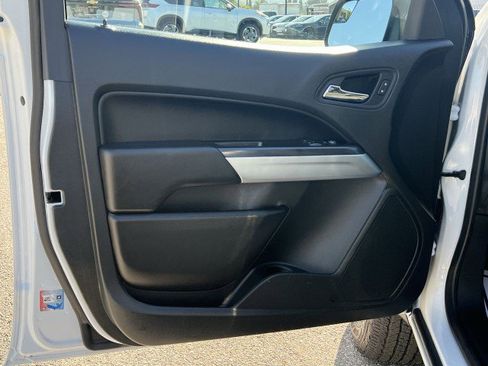 Used 2022 Chevrolet Colorado LT w/ Fleet Safety Package image 21