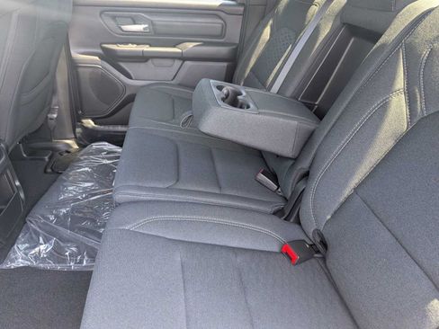 New 2026 RAM 1500 Express AWD/4WD image 15