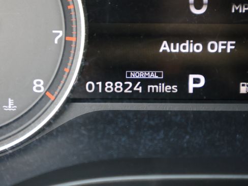 Used 2025 Mitsubishi Outlander SE FWD image 33
