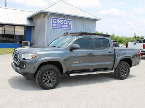 Used 2023 Toyota Tacoma SR5 RWD image 5