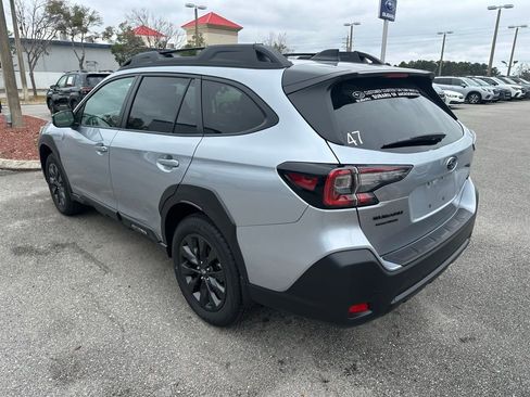 Used 2025 Subaru Outback Onyx Edition image 9