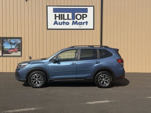 Used 2021 Subaru Forester Premium AWD/4WD image 7