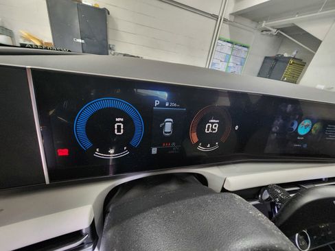 Used 2025 Hyundai Tucson SEL AWD/4WD image 11