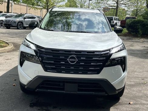 New 2026 Nissan Rogue SV AWD/4WD image 2