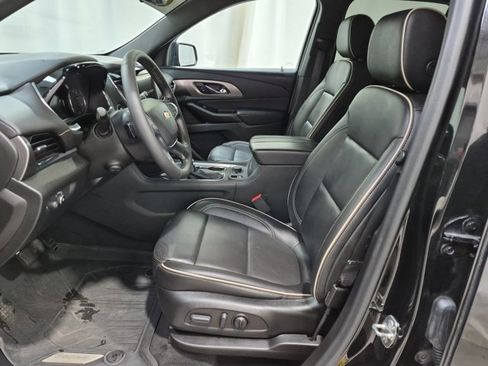 Used 2022 Chevrolet Traverse Premier AWD/4WD image 12