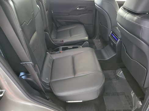 Used 2024 Lexus GX 550 w/ Accessory Package (31) image 15