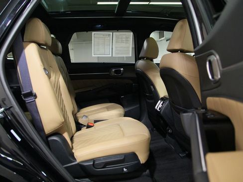 Used 2025 Kia Sorento SX Prestige w/ Olive Brown Leather Package AWD/4WD image 24