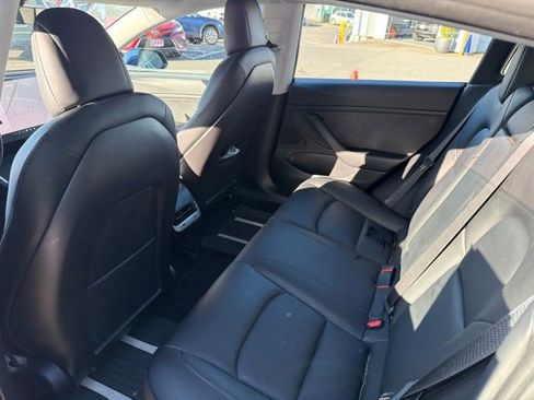 Used 2018 Tesla Model 3 Long Range RWD image 5