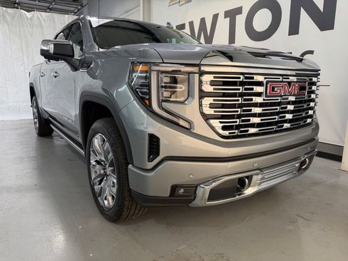 New 2026 GMC Sierra 1500 Denali w/ Denali Reserve Package image 40