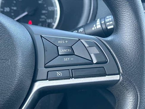 Used 2022 Nissan Kicks S FWD image 22