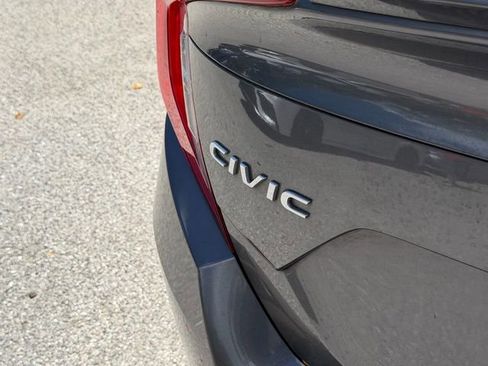 Used 2018 Honda Civic EX-L image 8
