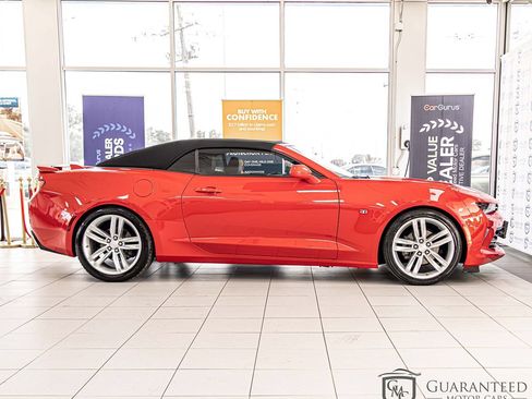 Used 2017 Chevrolet Camaro LT RWD image 9