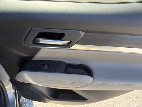 New 2026 GMC Terrain Elevation FWD image 18