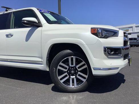 Used 2021 Toyota 4Runner Limited AWD/4WD image 3