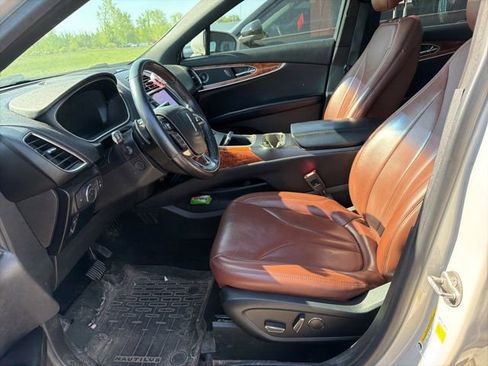 Used 2019 Lincoln Nautilus Reserve w/ Drivers Assistance Package AWD/4WD image 4
