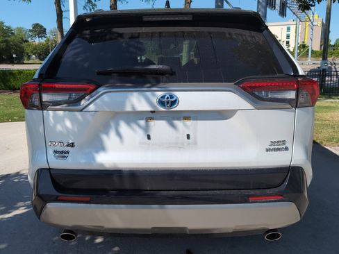 Used 2023 Toyota RAV4 XSE image 9