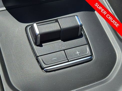 Used 2023 GMC Sierra 1500 Denali Ultimate AWD/4WD image 25