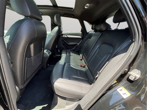 Used 2017 Audi Q3 2.0T Premium w/ Convenience Package AWD/4WD image 34