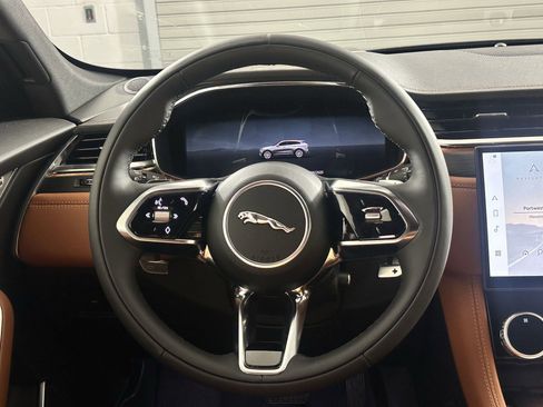 Used 2026 Jaguar F-PACE R-Dynamic S AWD/4WD image 14