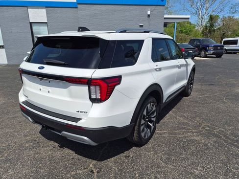 New 2026 Ford Explorer Platinum AWD/4WD image 3
