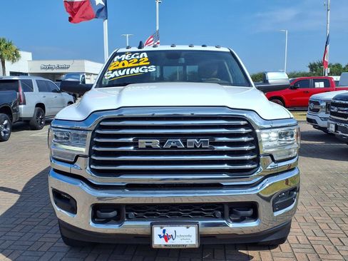 Used 2022 RAM 2500 Limited AWD/4WD image 2
